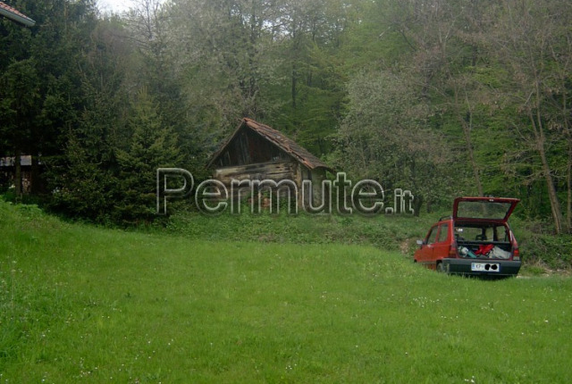 Terreno Con Casetta In Legno Trieste