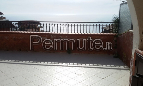 Panoramico appartamento a Letojanni, a 4 km da Taormina