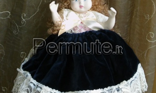 Bambola da COLLEZIONE in porcellana marca CAPODIMONTE