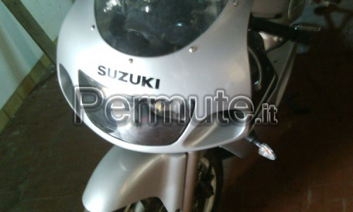 Suzuki gsx-r 600 srad