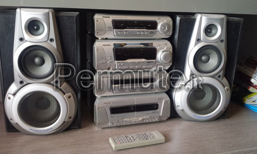 Vendo/permuto stereo marca Technics con casse e telecomando
