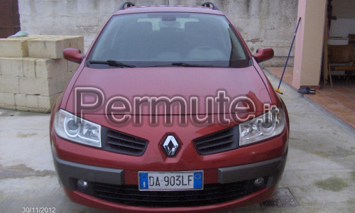 Permuto Renault Megane Grandtour 1.9 full optionals anno 2006 con Fiat Grande Punto diesel/metano