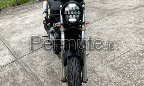 Vendo o scambio yamaha xj600 custom iscritta asi