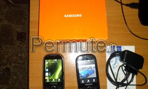 Smartphone Samsung GT-M 5950 coppia