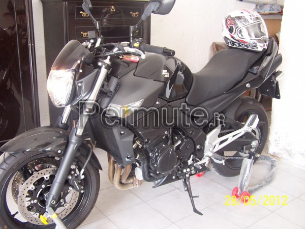 Permuta Moto Ancona Usato In Permuta Moto Naked Permute It