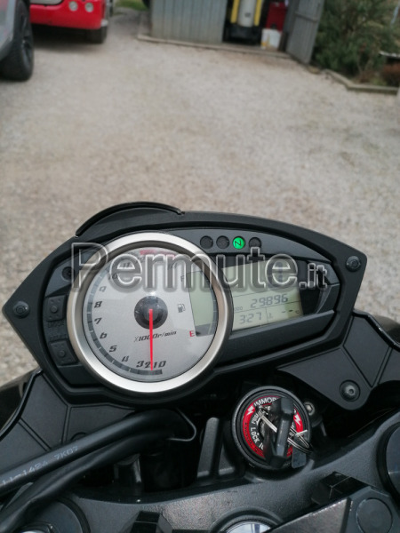 Vendo O Scambio Kawasaki Z Treviso Usato In Permuta Moto Naked Permute It