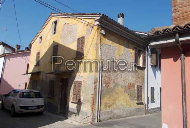 Casa da ristrutturare di 100 mq a piovera prov di alessandria ... Ristrutturare casa 100 mq