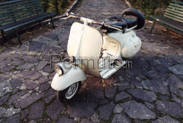 vespa faro basso usata