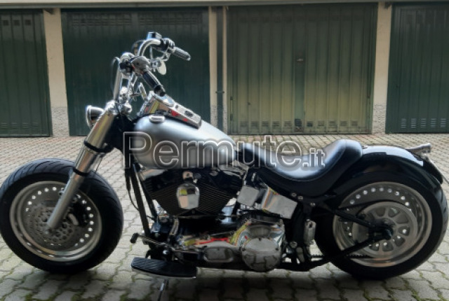 Vendo o premuto harley fatboy Milano Usato in Permuta, Custom e Chopper -  Permute.it