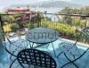 Rapallo,vista mare,in prestigioso condominio con piscina,parco, appartamento mq 160,garage doppio