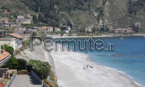 Taormina mare (ME), introvabile bivani sul mare e fronte mare