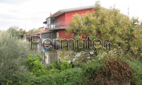 casa /rustico indipendente con ampio terreno Misterbianco CT