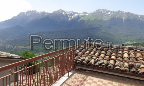 Casa indipendente nel cuore del Gran Sasso, panorama eccezionale