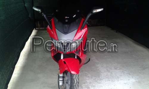 GILERA NEXUS 500 ROSSO