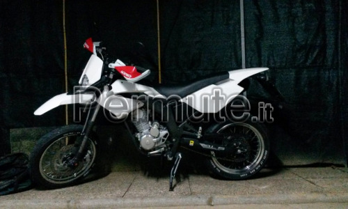 derbi senda 125 motard