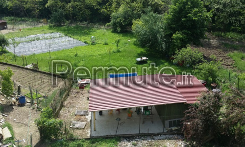 grande casa indipendente nel bosco