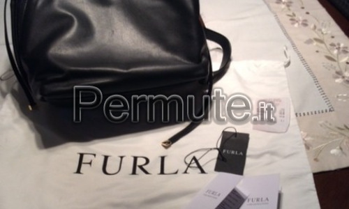 Zaino Furla pari al nuovo colore nero collezione 2015