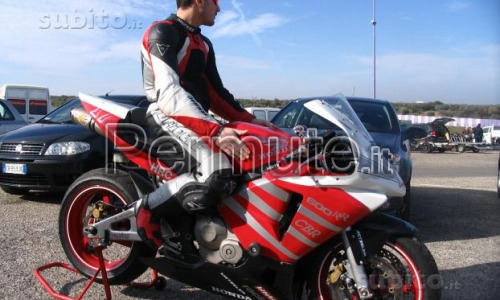 Scambio Honda cbr 600 rr con scarenata