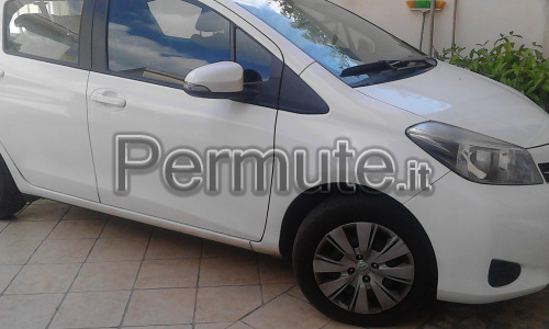 toyota yaris dic.2013