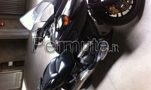 Honda dn-01 del 2009 con soli 13000km