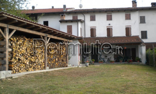 casa in campagna con terreno