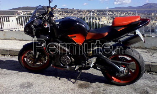 scambio Aprilia tuono 1000 r 2004