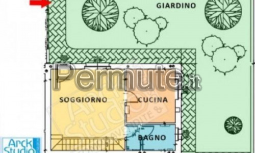 Rif: -(52308101) - Zona: Stazione - C.Risorto. Villa laterale con ingresso indipendente, composto da