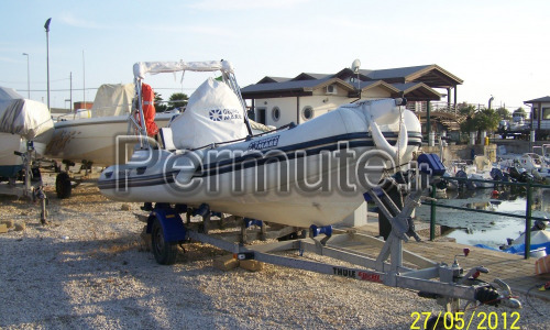 Gommone 5mt, motore yamaha 40/60 (2012) + ausiliario + carrello ellebi