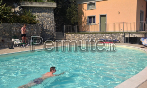 Villetta in residenz con piscina condominiale e ascensore sul lago iseo