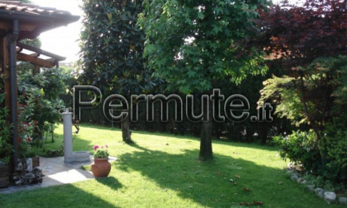 Villa con taverna in vendita vicinanze crema