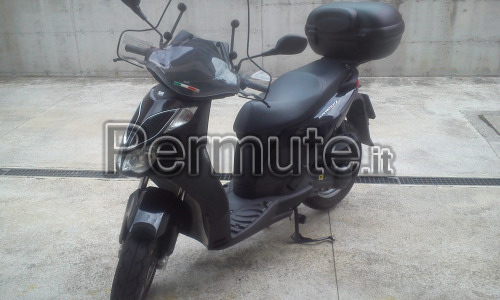 Scambio scooter Aprilia sportcity 200