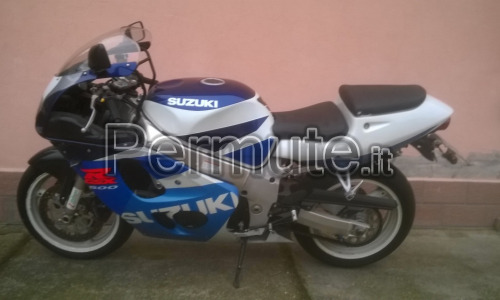 vendo o permuto moto suzuki gsxr 600