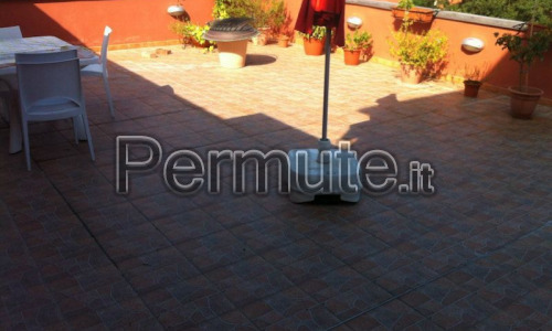 ATTICO PROVINCIALE PISANA: ingresso, sala, cucina abitabile con balcone, 2 camere, bagno con