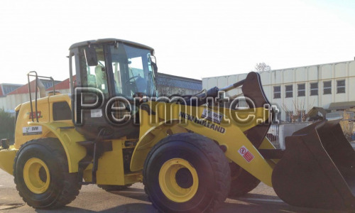 Trattore NEW HOLLAND W190B