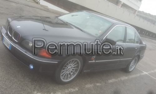 BMW 540Mi V8 300cv scambio o vendo