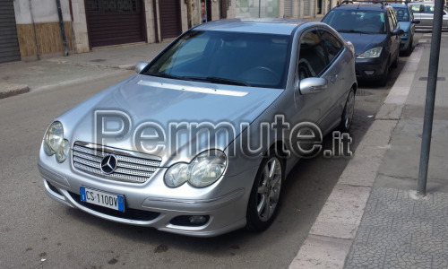 Scambio mia Mercedes C220 cdi sportcoupè anno 2004