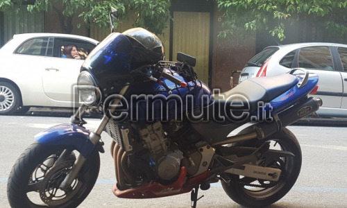 Vendo o scambio Honda Hornet 600