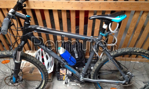 MOUNTAIN BIKE ROCKRIDER 8.1 XL + 10 accessori