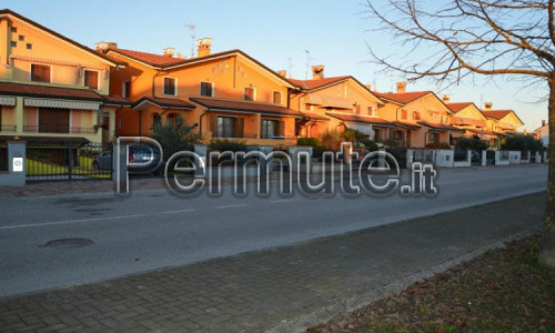 Caorle Bifamiliare Residenziale Levante In Vendita