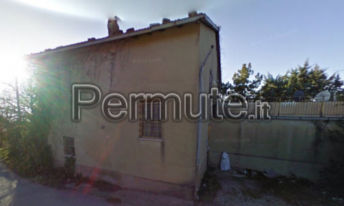 rustico da ristrutturare su 3 piani 2 abitabili e piano terra con 5 ambienti rustici