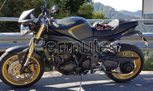 Scambio moto speed triple