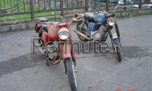 Cedo in blocco Moto Guzzi d'epoca.