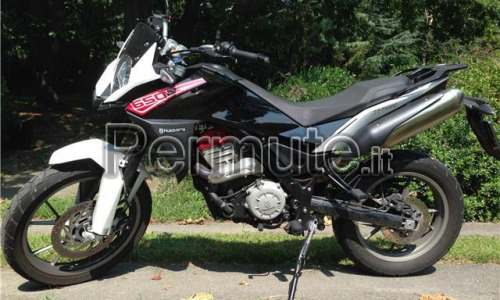 Permuto moto Husqvarmna TR 650 Strada con auto del 2010 di pari valore cioe euro 4800