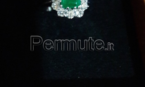 Anello smeraldo e diamanti