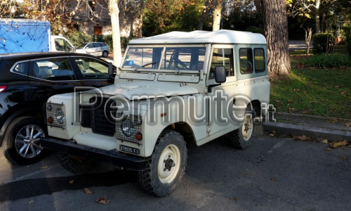 Scambio Land Rover 88 diesel con idroguida