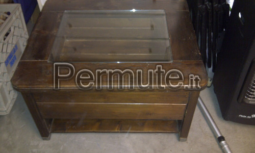 Tavolino in legno fatto a mano