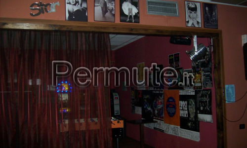 "Pub Birreria sala biliardi"