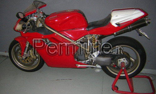 Permuto Ducati 748 S 1999 perfette condizioni con vettura d'epoca valuto offerte