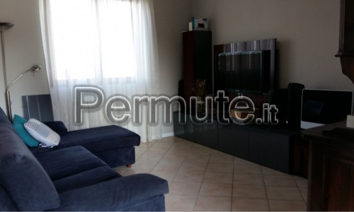 Appartamento duplex in villette a schiera ad Arona.