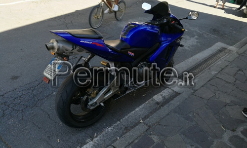 Scambio honda cbr 600 rr